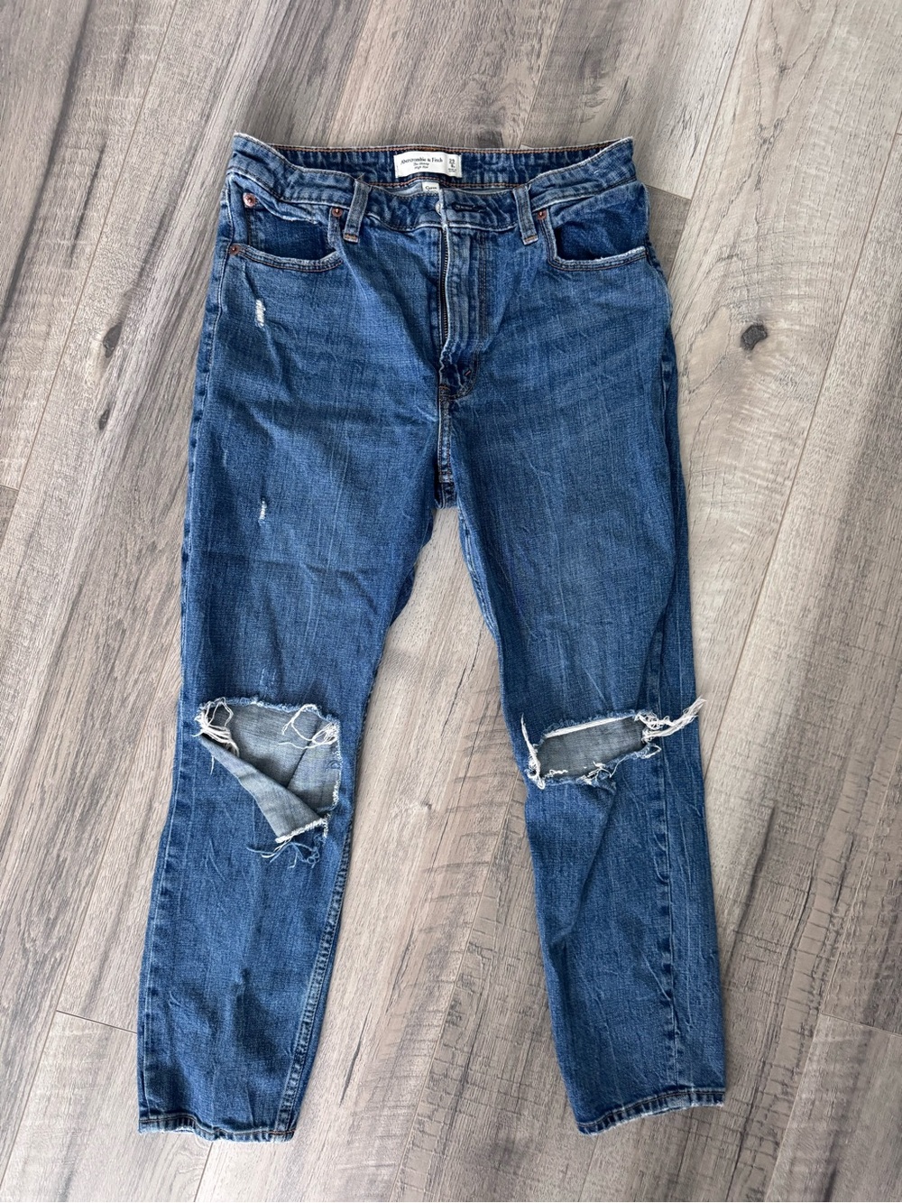 🚨SALE A&F Skinny High Rise size 28S